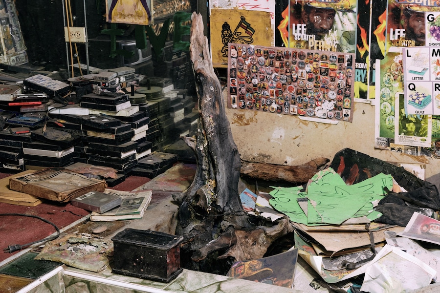 210428_02_BLACK_ARK_329 16