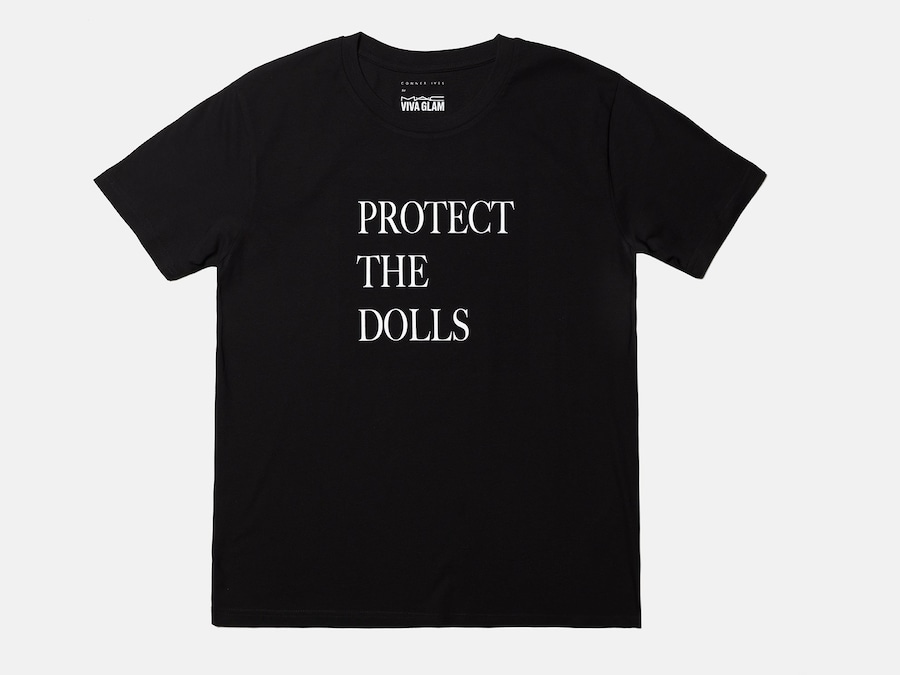MAC_FY26_ProtectTheDolls_MACxConnerIves_TeeShirt_o 9
