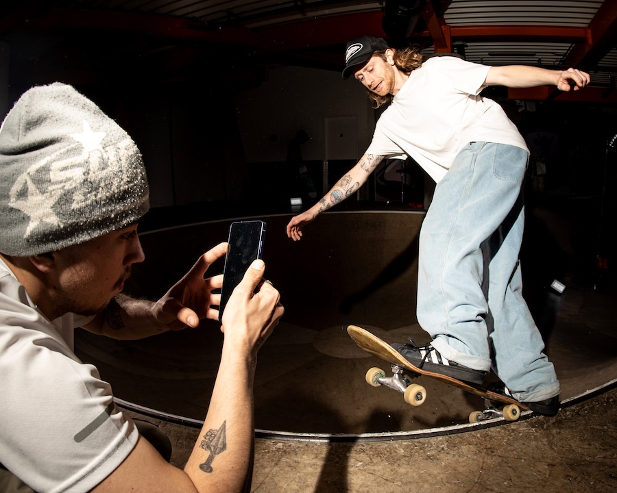 Dazed Club x Samsung skate session 2