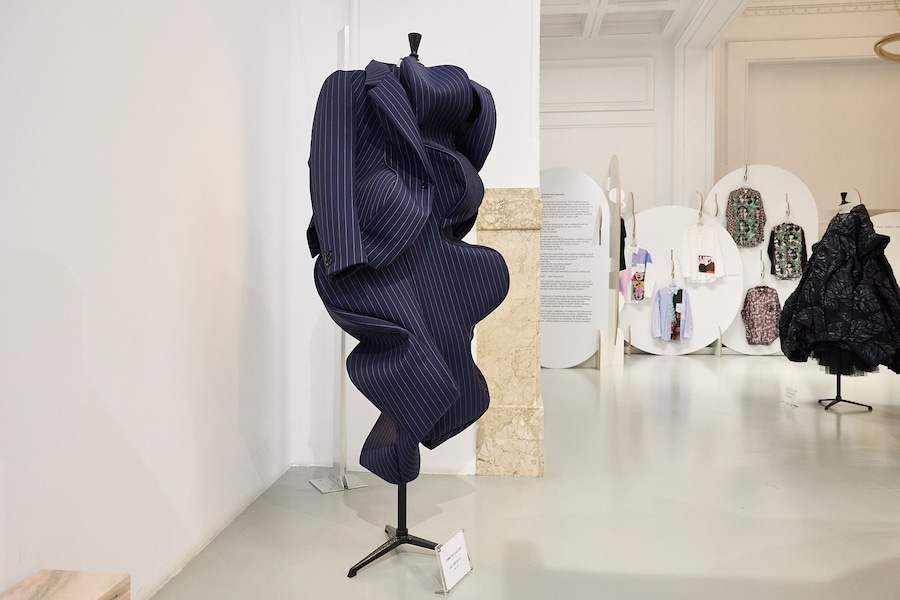 Comme des Garçons Entrance Bucharest 7