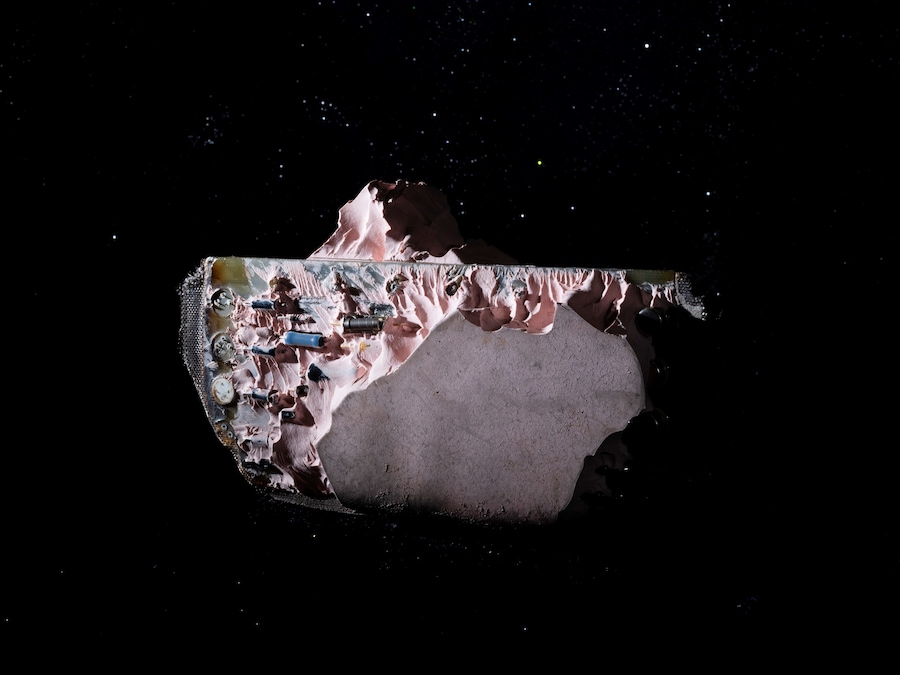 Space Junk, Pilot Issue 13