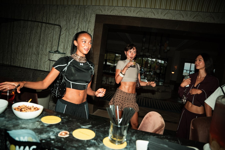 Under Armour, Rest Less at Hotel Armouré 8