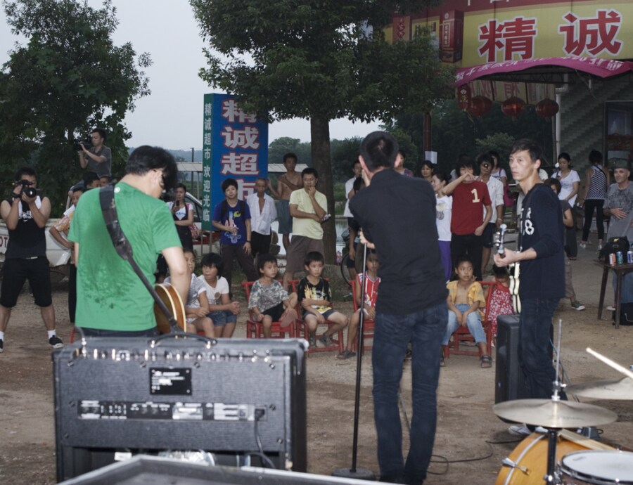 Image 0