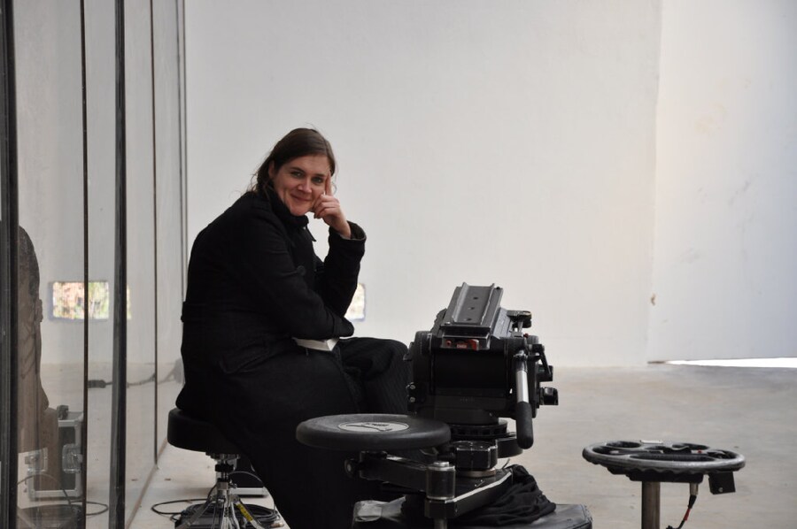 Sophie Fiennes on location1 2008 - Photo by Remco 5