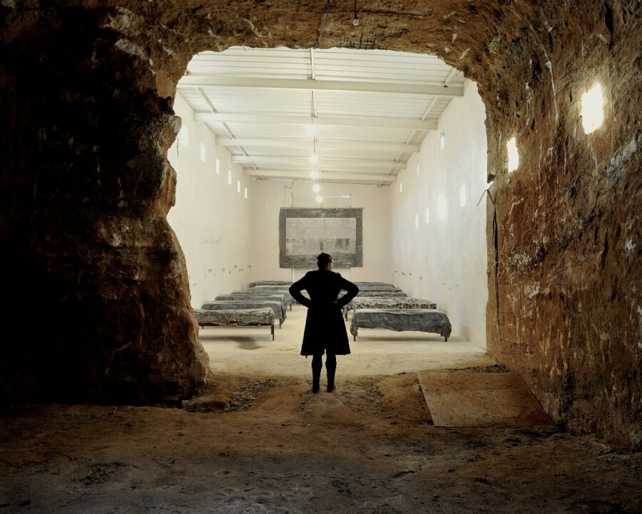 Sophie Fiennes on location2 2008 - Photo by Remco 4