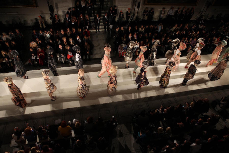 Fashion in Motion: KENZO &#169; V&amp;A Images 1