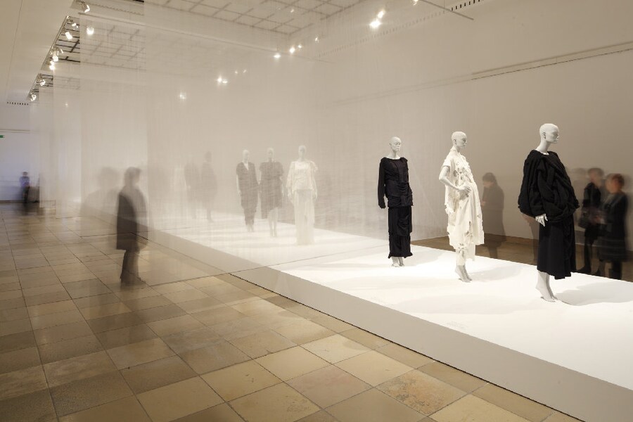 Future Beauty: 30 Years of Japanese Fashion Haus d 3