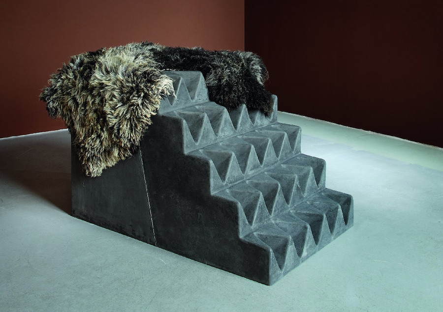 P197 Nemes GATE (STAIRS) 2009 concrete sheepskin &amp; 1