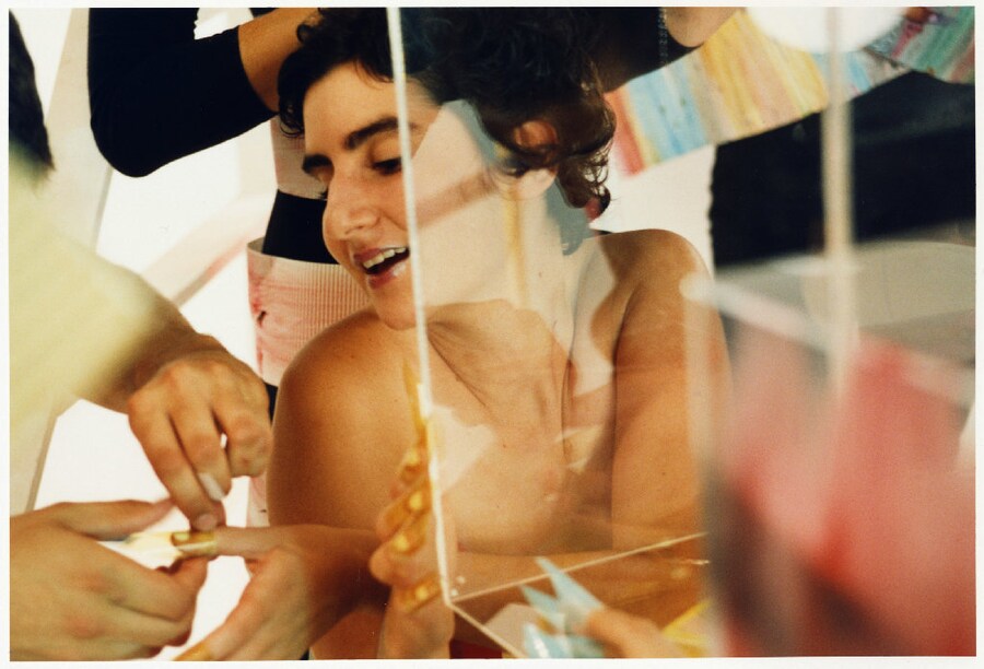 Still from Birds, Daria Martin, 2001, 16mm, 7.30mi 10