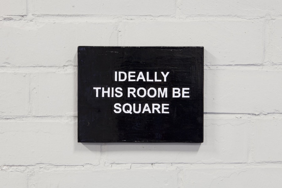  Laure Prouvost, Ideally this room would be square 3