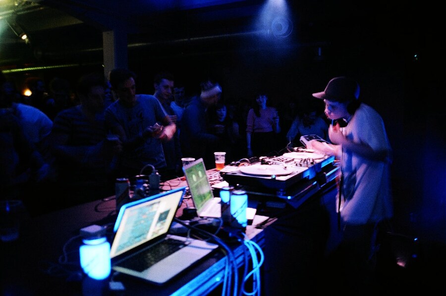 Rustie 4