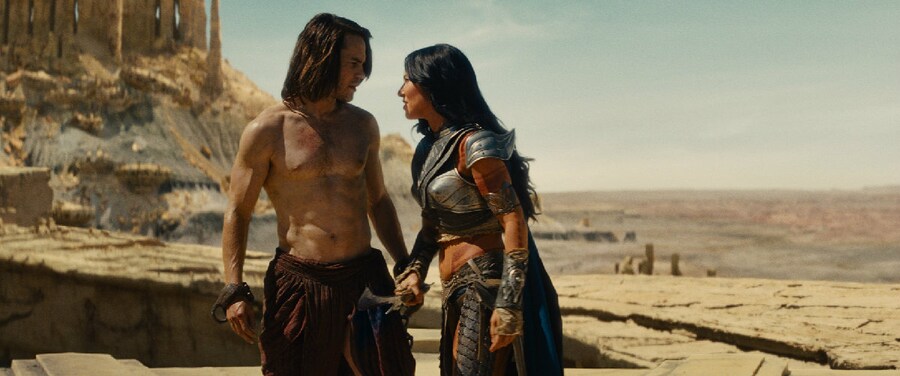 "JOHN CARTER" L to R: John Carter (Taylor Kitsch), 3