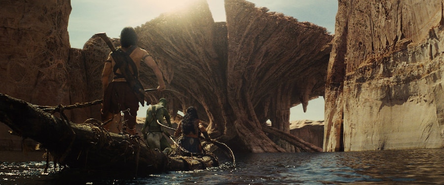 "JOHN CARTER" L to R: John Carter (Taylor Kitsch), 0