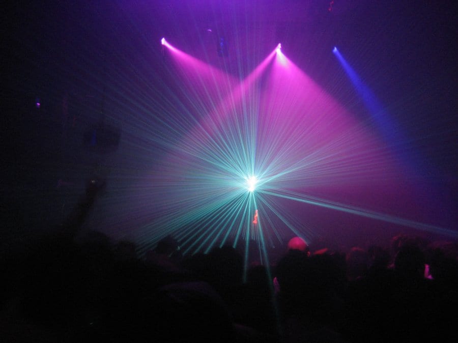 Raving at Womb where Yuksek was deejaying. 98% hum 4