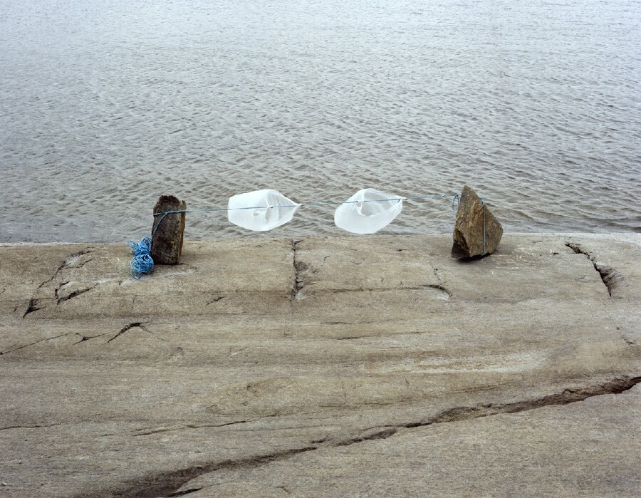 Minna P&#246;ll&#228;nen Air, from the series Attempts, 2011 3