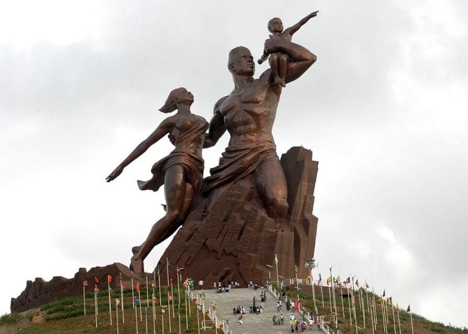 le_monument_de_la_renaissance_africaine.jpg.CROP.p
