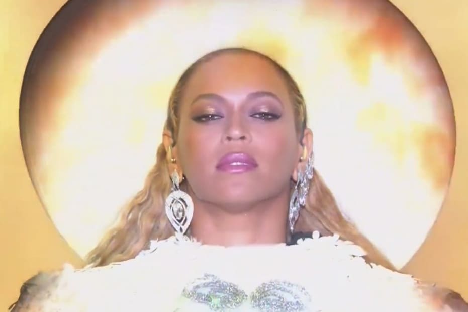 Watch Beyoncé perform a powerful Lemonade medley at the VMAs Dazed
