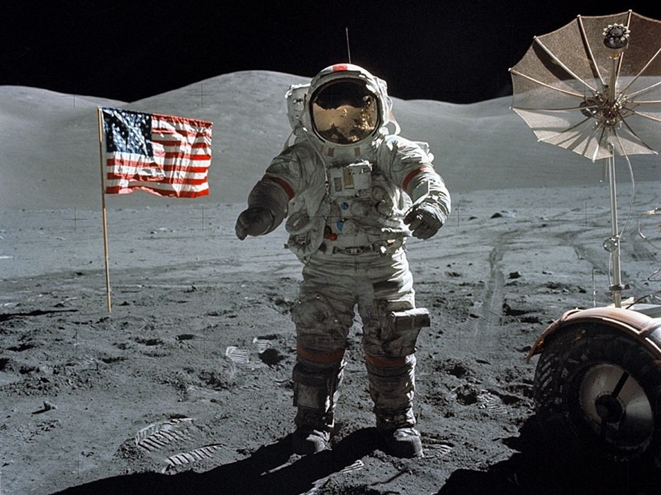 Аполлон 17 Юджин Сернан. Юджин Сернан, 1972 год. Последний человек на Луне.. First moon landing
